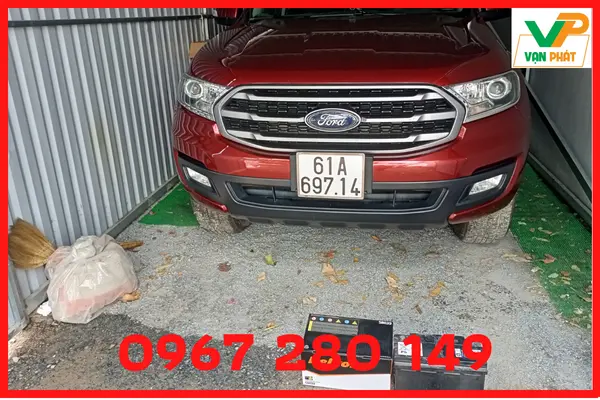 Thay bình ắc quy xe Ford Ranger Tại Thuận An Bình Dương
